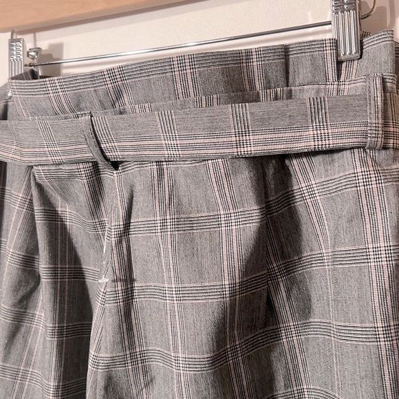 Le Château pants NWOT - Picture 8 of 11